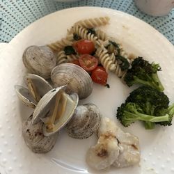 Maggie's Seafood - Clams and Grouper Cheeks