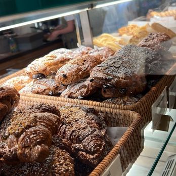 Un Je Ne Sais Quoi - Desserts Near Me - Washington, DC, District of Columbia