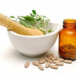 Julie Lachman, ND - Herbs and natural remedies to treat illnesses.