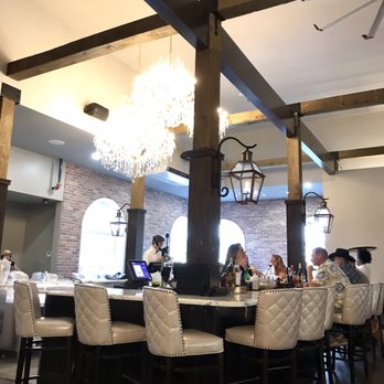 Marais - Bar in the main dinning room - Seafood Near Me - Dickinson, Texas
