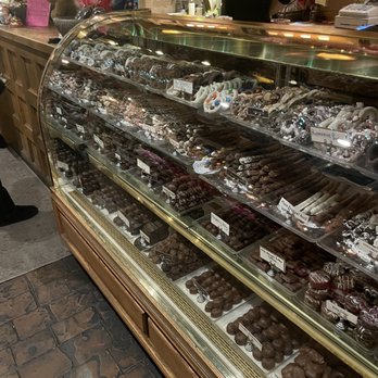 Chocolat - Chocolate display - Chocolatiers & Shops Near Me - El Paso, Texas