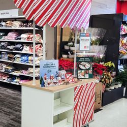 Target - Free bear giveaway. Set up by a third party, wasn't ready until almost 11:30 am. Event started at 11 am.