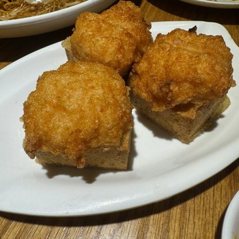 Hong Kong Bistro - Fried tofu puff - Cantonese Near Me - Seattle, Washington