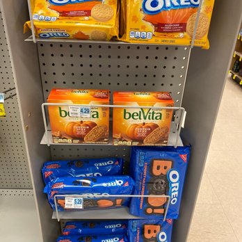 Walgreens - a display of various snacks - Cosmetics & Beauty Supply Near Me - Tulare, California Walgreens - a display of various snacks - Cosmetics & Beauty Supply Near Me - Tulare, California