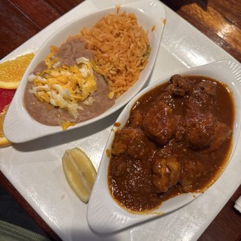Lalo's Family Restaurant - Costillas with homemade tortillas (not pictured by they were delicious). So flavorful and delicious - Mexican Near Me - Oxnard, California Lalo's Family Restaurant - Costillas with homemade tortillas (not pictured by they were delicious). So flavorful and delicious - Mexican Near Me - Oxnard, California