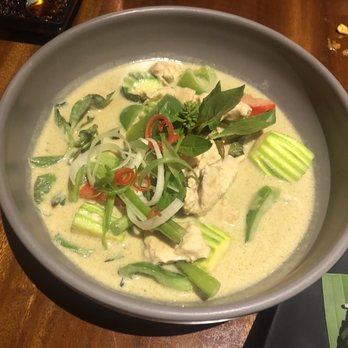Po Thai Restaurant - Green curry with chicken - Thai Near Me - Playa del Carmen, ROO