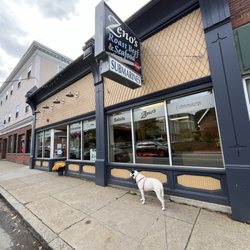 Zeno's Roast Beef & Seafood - Exterior
