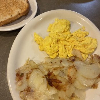 Goody's Restaurant - Kids meal w/ milk - Breakfast & Brunch Near Me - Brook Park, Ohio