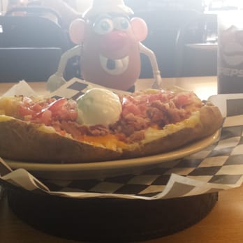 Prater's Taters - New American Near Me - Paris, Tennessee