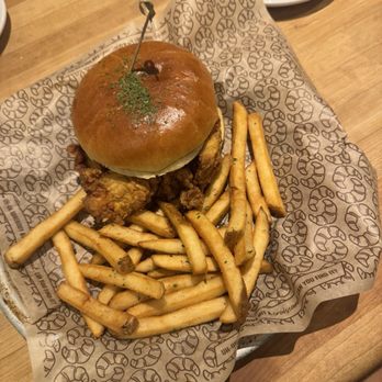 Cheddar's Scratch Kitchen - Comfort Food Near Me - Port St. Lucie, Florida