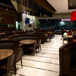 Toks - Dining room
