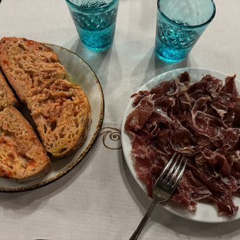 Los Caracoles - Spanish Near Me - Barcelona, B