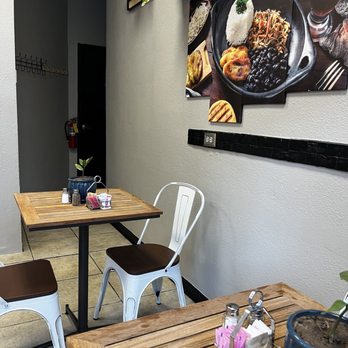 Arepas el Pana - Coffee & Tea Near Me - Albuquerque, New Mexico