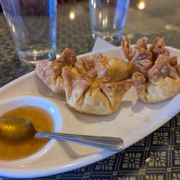 6 Piece Crab Rangoon