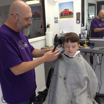 Dell's Barber Shop - I always take my son here, Will is a great barber! - Barbers Near Me - Glen Burnie, Maryland Dell's Barber Shop - I always take my son here, Will is a great barber! - Barbers Near Me - Glen Burnie, Maryland