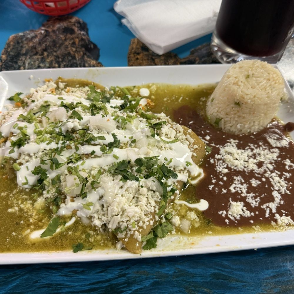 Taqueria Tampico - Enchiladas verdes - Mexican Near Me - Omaha, Nebraska Taqueria Tampico - Enchiladas verdes - Mexican Near Me - Omaha, Nebraska
