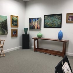Art on Main Gallery & Gifts - Art to buy