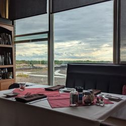 Aroma Cafe - Restaurant views