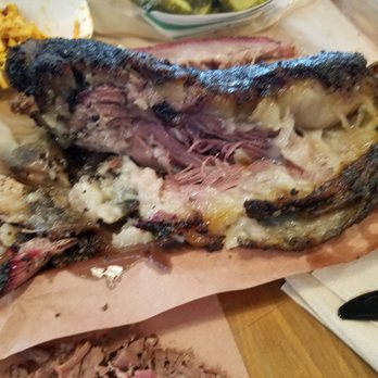 la Barbecue - Never seen so much fat on a rib. La barbeque should have been ashamed to put that on their pit - Barbeque Near Me - Austin, Texas
