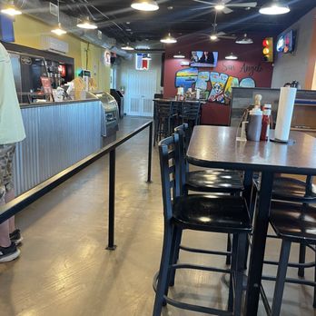The Pit BBQ - Some indoor seating, nice and clean - Food Trucks Near Me - San Angelo, Texas The Pit BBQ - Some indoor seating, nice and clean - Food Trucks Near Me - San Angelo, Texas