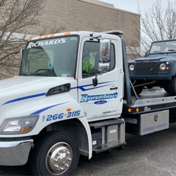 Richard's Towing - Also offering transport services