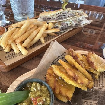 Achè  - El Bistek and fries  Tostones appetizer - Coffee & Tea Near Me - Miami, Florida