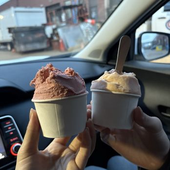 Pretty Sweet Gelato - Rose Thai Milk Tea and Mango Strawberry - Ice Cream & Frozen Yogurt Near Me - Toronto, Ontario