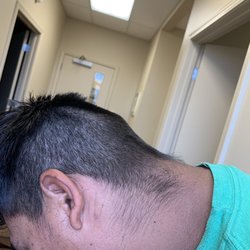 Great Clips - 3830 Ruckriegel Pkwy Unit 106 Louisville, KY 40299 United States Cero stars bad atención and racist