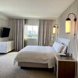 JW Marriott Miami Turnberry Resort & Spa - King Room View with Balcony in the Jasmine Building~
