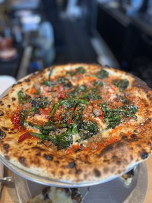 DAMNFiNE pizza by null
