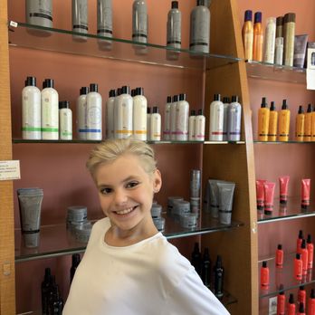 Fantastic Sams - Hair Salons Near Me - Sherman Oaks, California Fantastic Sams - Hair Salons Near Me - Sherman Oaks, California