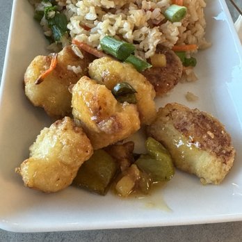 Admiral's Club - Orange peel chicken with fried rice - no good - Airport Lounges Near Me - Los Angeles, California Admiral's Club - Orange peel chicken with fried rice - no good - Airport Lounges Near Me - Los Angeles, California