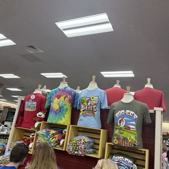 Buc-ee's - Merch - Gas Stations Near Me - Huber Heights, Ohio