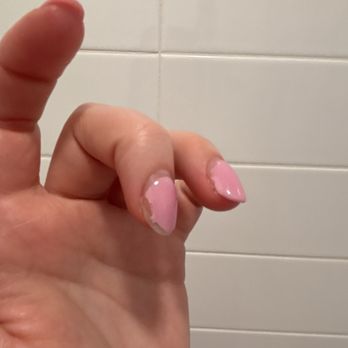 Tip to Toe Nails - Chipped dip manicure 16 days after appointment - Nail Salons Near Me - Denver, Colorado