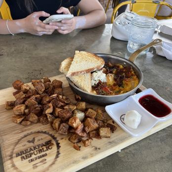 Breakfast Republic - Breakfast & Brunch Near Me - Long Beach, California