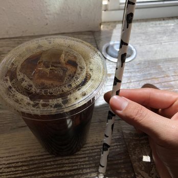 Blueys Kitchen - Cold brew with a paper straw - Cafes Near Me - Santa Monica, California Blueys Kitchen - Cold brew with a paper straw - Cafes Near Me - Santa Monica, California