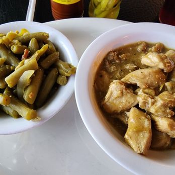 Sascees Southern Style Eatery - Southern Near Me - Waco, Texas Sascees Southern Style Eatery - Southern Near Me - Waco, Texas