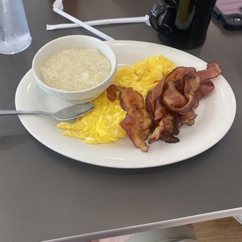 Eggs Up Grill - The grand classic double bacon with grits - Breakfast & Brunch Near Me - Germantown, Tennessee Eggs Up Grill - The grand classic double bacon with grits - Breakfast & Brunch Near Me - Germantown, Tennessee