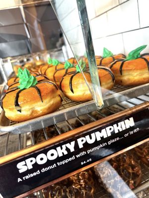 DONUT FRIEND HIGHLAND PARK by null