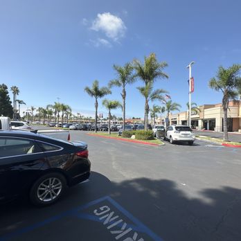 5 Points Plaza - View LKING NORTH - Shopping Centers Near Me - Huntington Beach, California 5 Points Plaza - View LKING NORTH - Shopping Centers Near Me - Huntington Beach, California