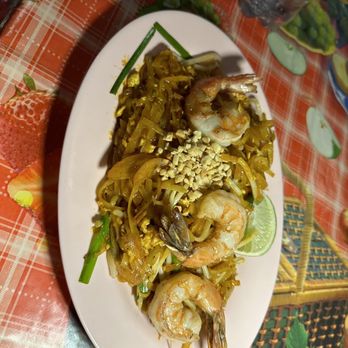 Holy Basil - Wrong order (Pad Thai Noodle) not recommended - Thai Near Me - Los Angeles, California Holy Basil - Wrong order (Pad Thai Noodle) not recommended - Thai Near Me - Los Angeles, California
