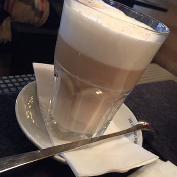Peter Pane - Macchiato late. - Burgers Near Me - Berlin, BE