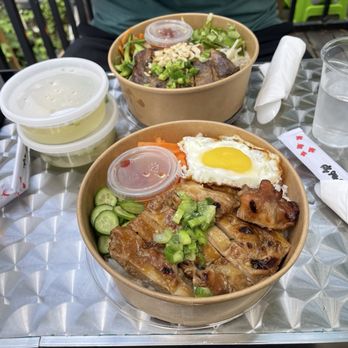 Cơm Nước - Grilled chicken on rice and pork chop on vermicelli - Vietnamese Near Me - Toronto, Ontario