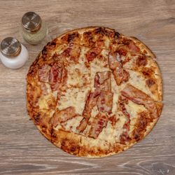 The Spice Trap - St. Louis Style Bacon Pizza