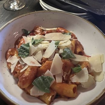 Losanti - Vodka Pasta - Steakhouses Near Me - Cincinnati, Ohio Losanti - Vodka Pasta - Steakhouses Near Me - Cincinnati, Ohio