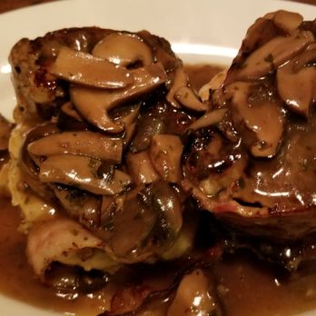 Bumbleberry Flats - Bacon meatliaf.  Biscuit on the bottom.  Pretty good meatliaf topped with mushroom and a hint of bbq sauce.  Fatty but very flavorful - American Near Me - Laughlin, Nevada
