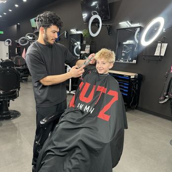 Cutz On Main - Almost done with fresh haircut - Barbers Near Me - Santa Clarita, California Cutz On Main - Almost done with fresh haircut - Barbers Near Me - Santa Clarita, California