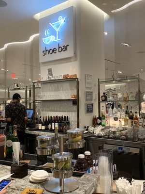 Shoe Bar by null