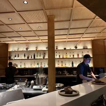 Noriko Handroll Bar - Vibe - Sushi Bars Near Me - Chicago, Illinois