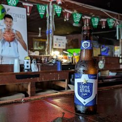 Sunset Inn - Ice cold Lonestar Blue